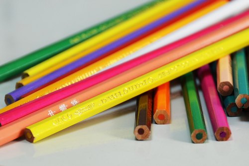 品牌上海之中華鉛筆這不是一堆鉛筆的簡單堆砌，你可以在其中感受這個品牌的深厚內涵...[詳細]