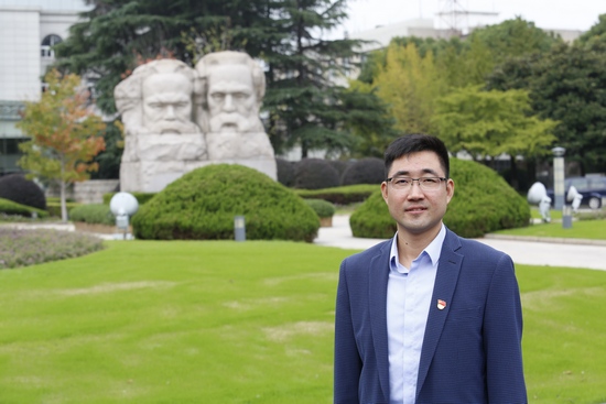 v·λЇɫxrv̎ڽn̺飺ЇɫxMr@҇lչµĚvʷλMrζʲô@rǂʲôӵĕr...[Ԕ]