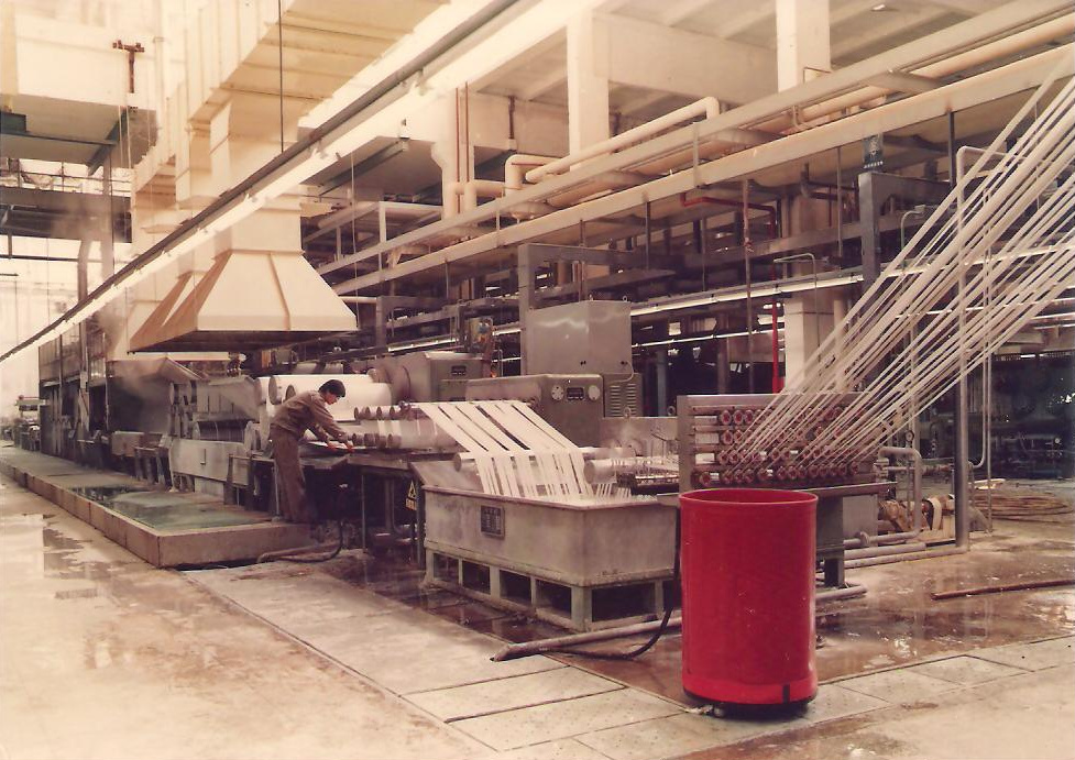 Ϻʯ °lչ LGɫʯƪ^͕DDµİlչ46ֻǚvʷLж̕һ˲ϺʯfҲֻǰlչvеһA[Ԕ]