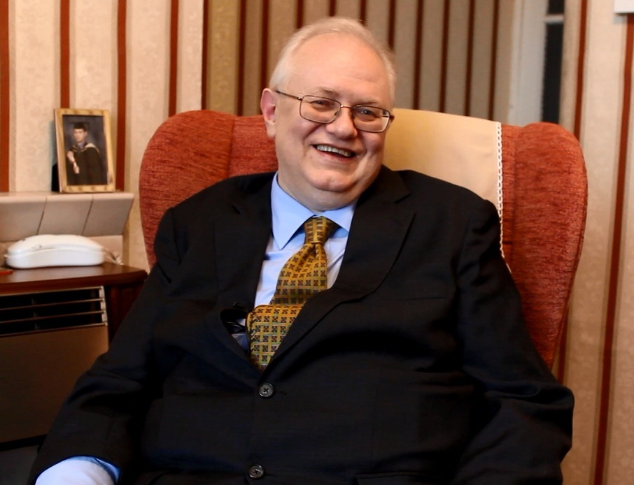  ҕlL           Ҏ׺ϲgЇһЇlչɾ͵ĳ     Ӣʮ˼ҼF㘷ϯ˼ؐ1981״LЇr顰 Ӣ˽fĹˆTЇͣһgLVԼ37˼LЇ^200...[Ԕ]I like nearly everything about China, I am a great admirer of the of China's achievements in its developmentI first visited China in April and May 1981, I having been to China probably over 200 times over the course of 37 years.During that first visit I enter the mainland from Hong Kong by train up to Guangzhoui...[Read More]     