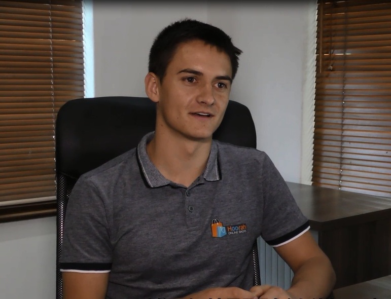  ҕlL           ЇFھҪڿƼI򄓘Iĵط     ϷǵһС̑ƽ_Ąʼؐɭֻ23qϷǵ̾WվHoorahĿǰѽõλͶYߵAѸ͵ٶȰlչHoorah20178Wվĳǎص̼ֹˇھuƷ...[Ԕ]that China is the place right now to be when you want to start something in the technology sectorWhen I first got to China I saw a lot of more of the rural China and some of the towns and people fishing on the side of the street and what I found really significant was the small stuff that people do in their everyday lives like keeping fish in tanks as opposed to keeping them in fridges...[Read More]     