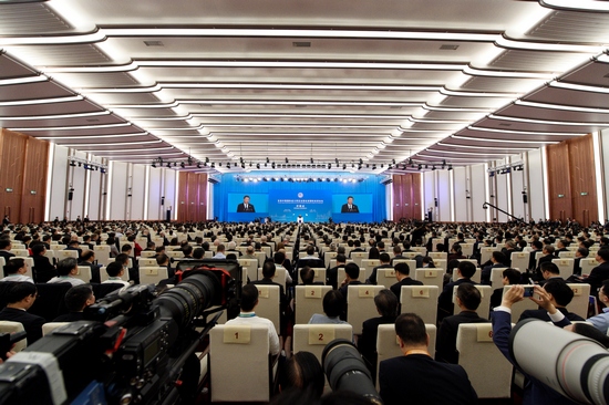 Їlչƽ@cٝϺƷĕ͏d_ݱȻǘҿϺӡLIЇ_L֮ȡ@ӵƷ֞ʲôǡrЇlչMӌա[Ԕ]