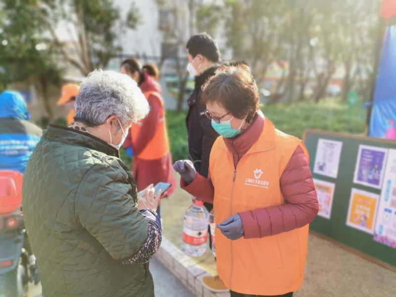 A Aݾ^ӛǰݵďAmȻڼԠС^rrع\Ăڹͽ[Ԕ]