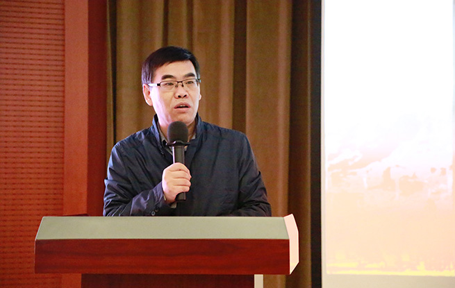 中共上海市委黨校副校長、教授 曾峻  