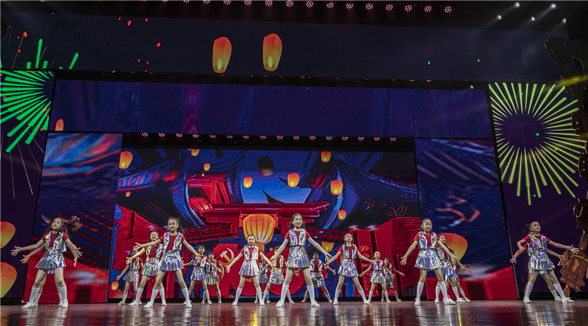 �������ꃺͯ����һ�� �ø��衰���W����ʽ���h�c�� 