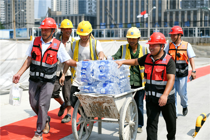 ���˴_�������ˆT��ȫ�������Ŀÿ�ն�Ξ�һ���T�����ϴ��������}��ˮ��������������Y��