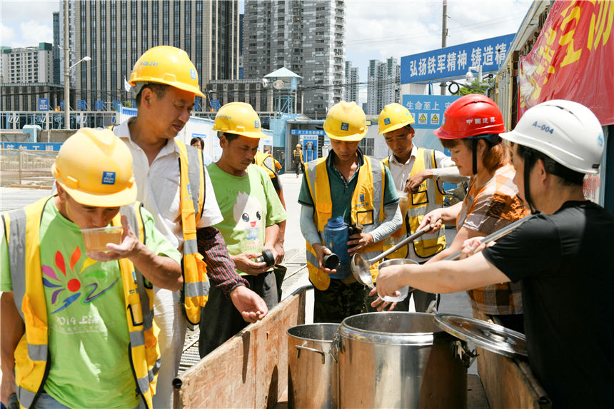 �Ŀ�h֧����ӛ�S���wͬ־�͹����ˆT���������ϾG������ͬ�r������������Ҫע����������÷����ʩ�������т��ڸߜ������ڵĄڄ����Գ�ߵľ�������Եĸ��x��