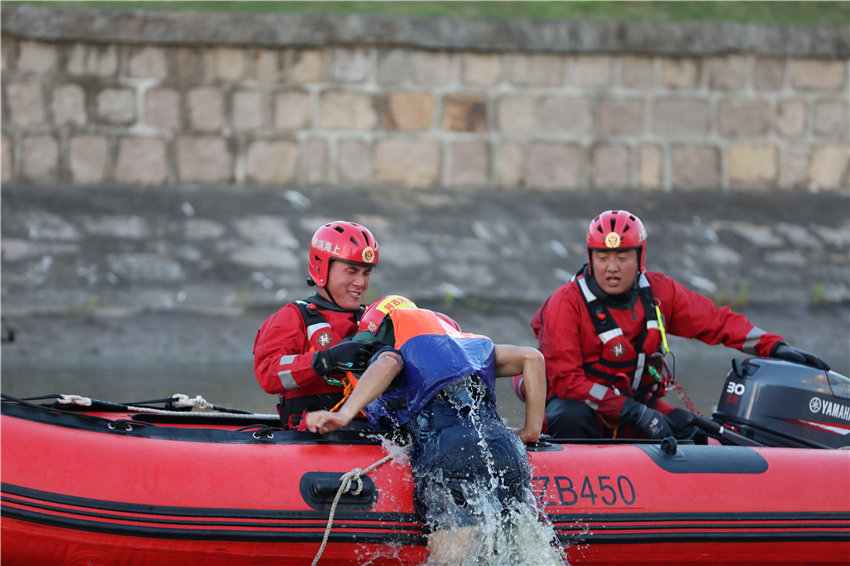 �Ϻ����������e�O���6̖�_�L��������  ���Ľܔz