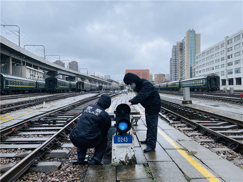 �Ϻ��F·����̎�ͼ�վ�ɳ����񾯼ӏ�����܇�����O���M�Йz����