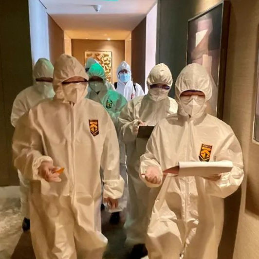 同心戰“疫” 溫情守“滬” 貢獻國企力量上海地產集團黨委深入貫徹落實黨中央和市委市政府、市國資委關于做好疫情防控工作的部署和要求，匯聚齊心抗疫的強大合力，在重點領域全面行動。[詳細]