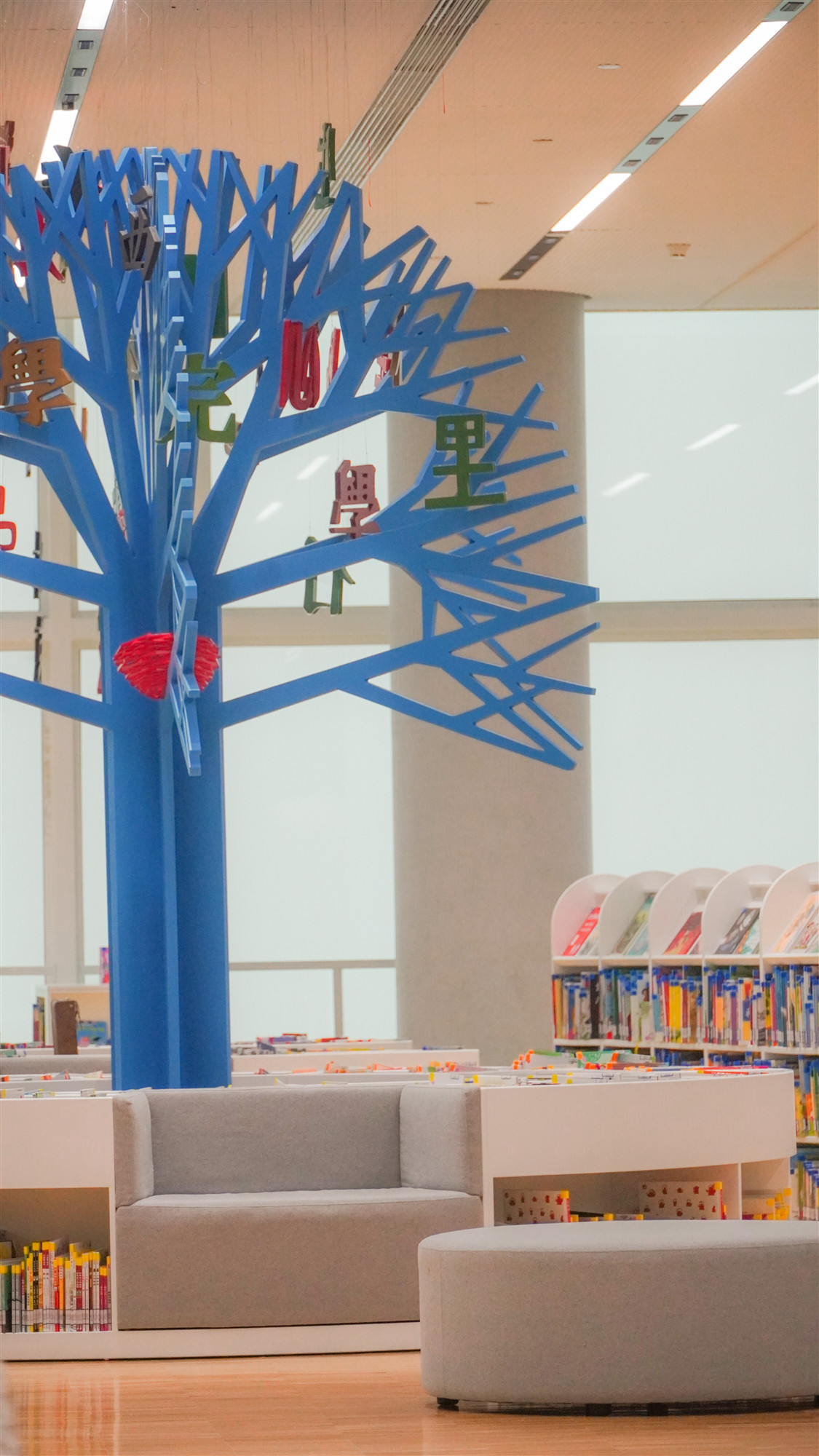 上圖東館內景(陳楠攝)