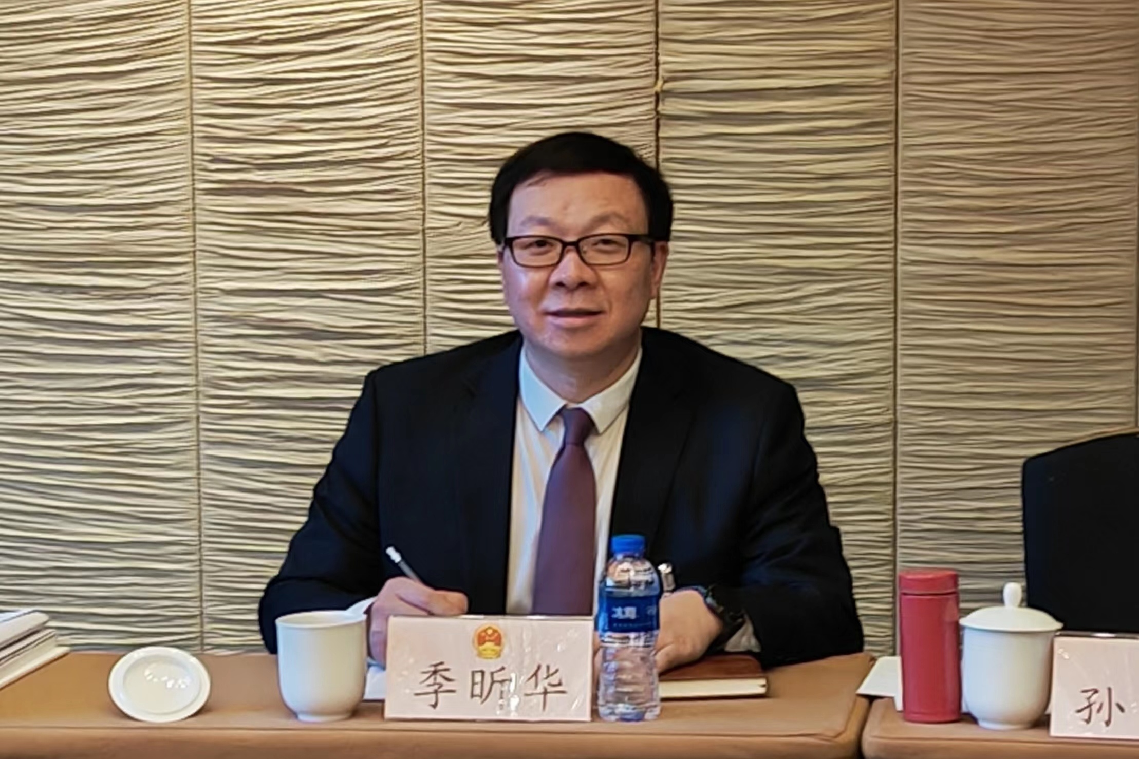 季昕華代表：讓企業敢闖、資本敢投