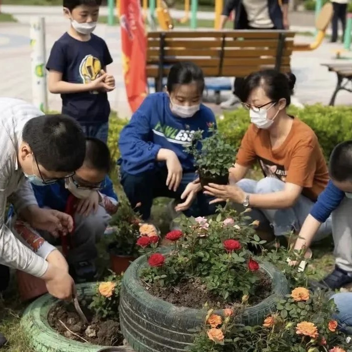 黨建引領“多元共治” 數據賦能“紅色物業”為創新社會治理，加強基層建設，回應民生需求，2018年起，上海閔行區新虹街道開始積極探索“黨建引領—紅色物業”工作，構建以居民區黨組織為引領……[詳細]