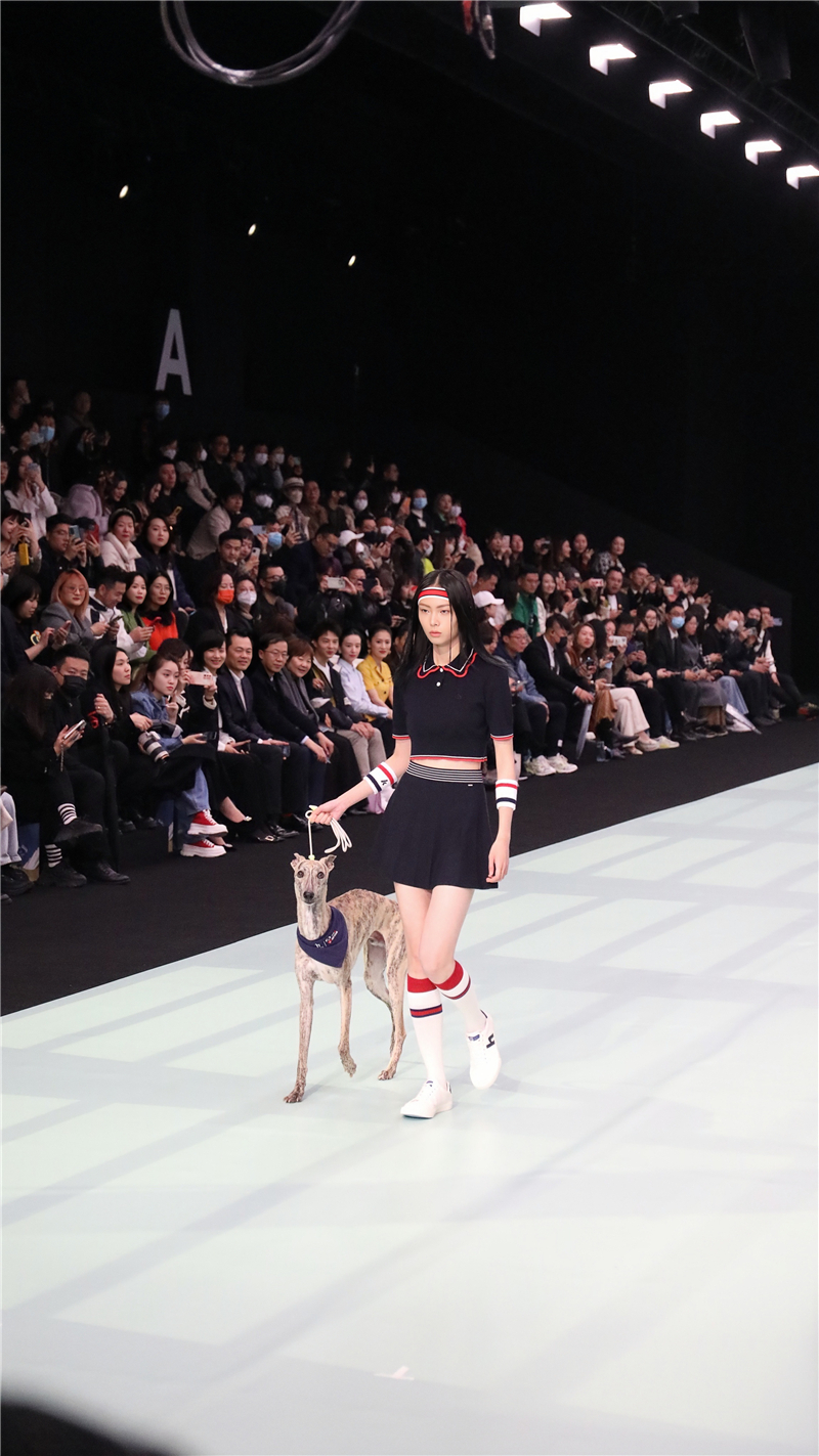 2023秋冬上海時裝周拉開帷幕，體驗式發布打造時尚消費新場景
