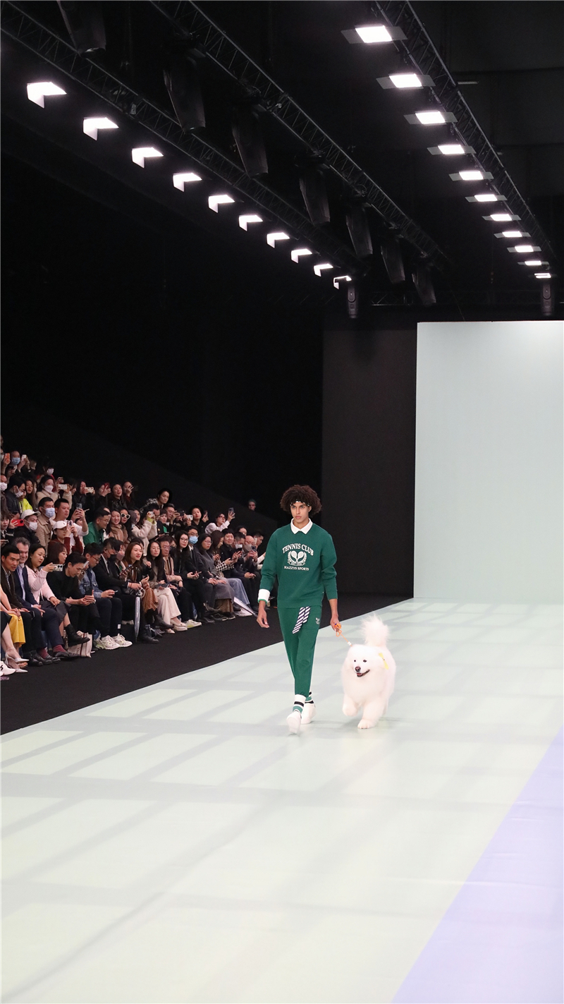 2023秋冬上海時裝周拉開帷幕，體驗式發布打造時尚消費新場景