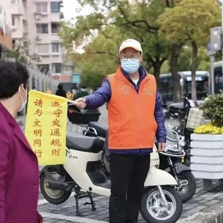 增強“六在樓組”引領力 激活“網格末梢”自治力縱觀黨建引領網格治理架構，樓組網格是創新社會治理的“最基層細胞”，是矛盾糾紛化解的“最前沿陣地”?！璠詳細]