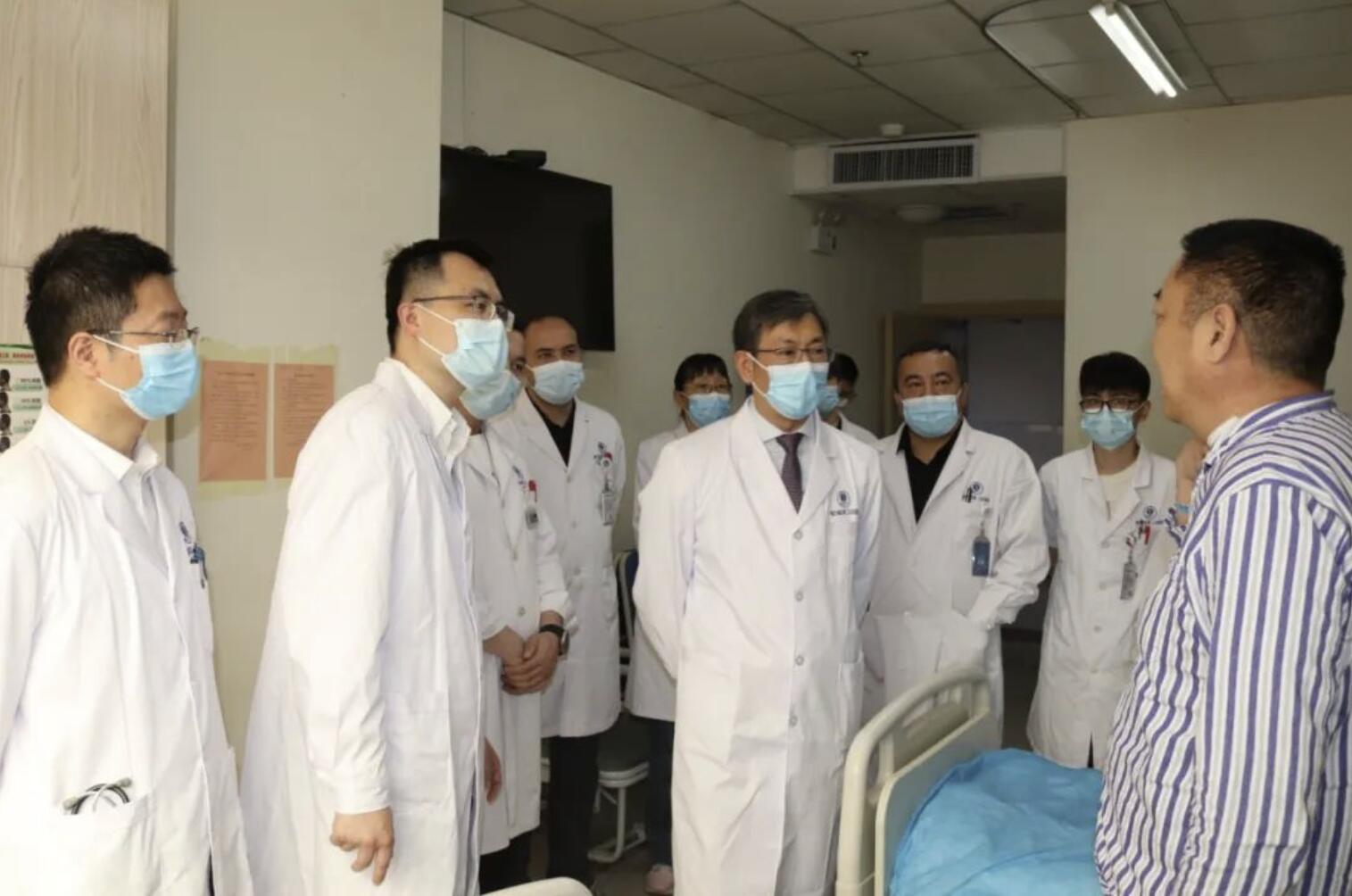 “小切口”解決“大問題”——喀什二院順利開展首例單孔胸腔鏡肺癌根治術