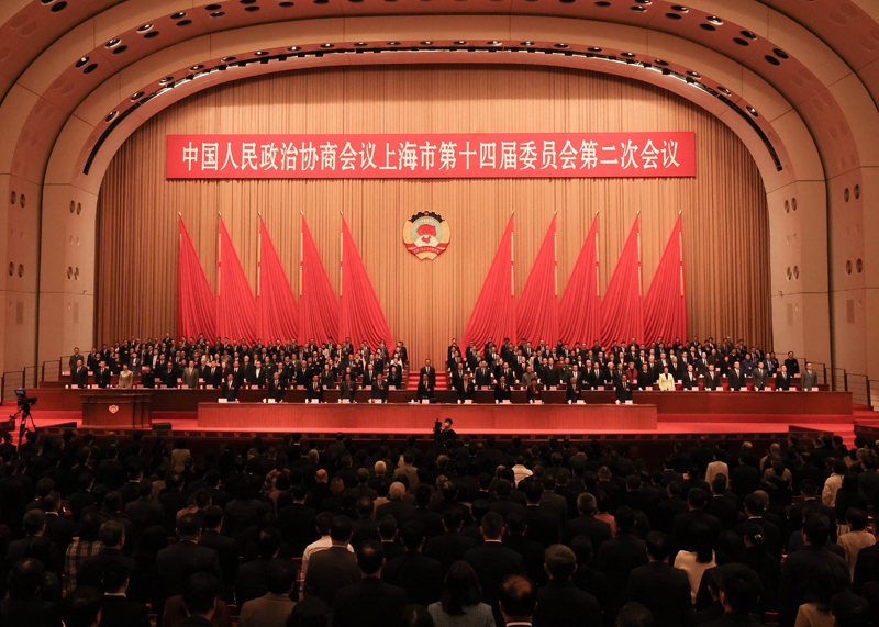 上海市政協十四屆二次會議閉幕  中國人民政治協商會議上海市第十四屆委員會第二次會議圓滿完成各項議程，1月25日下午在世博中心勝利閉幕。  會議通過了政協上海市第十四屆委員會第二次會議關于常務委員會工作報告的決議；通過了政協上海市第十四屆委員會第二次會議關于提案工作情況報告的決議；通過了政協上海市第十四屆委員會提案委員會關于十四屆二次會議提案審查情況的報告；通過了政協上海市第十四屆委員會第二次會議決議。