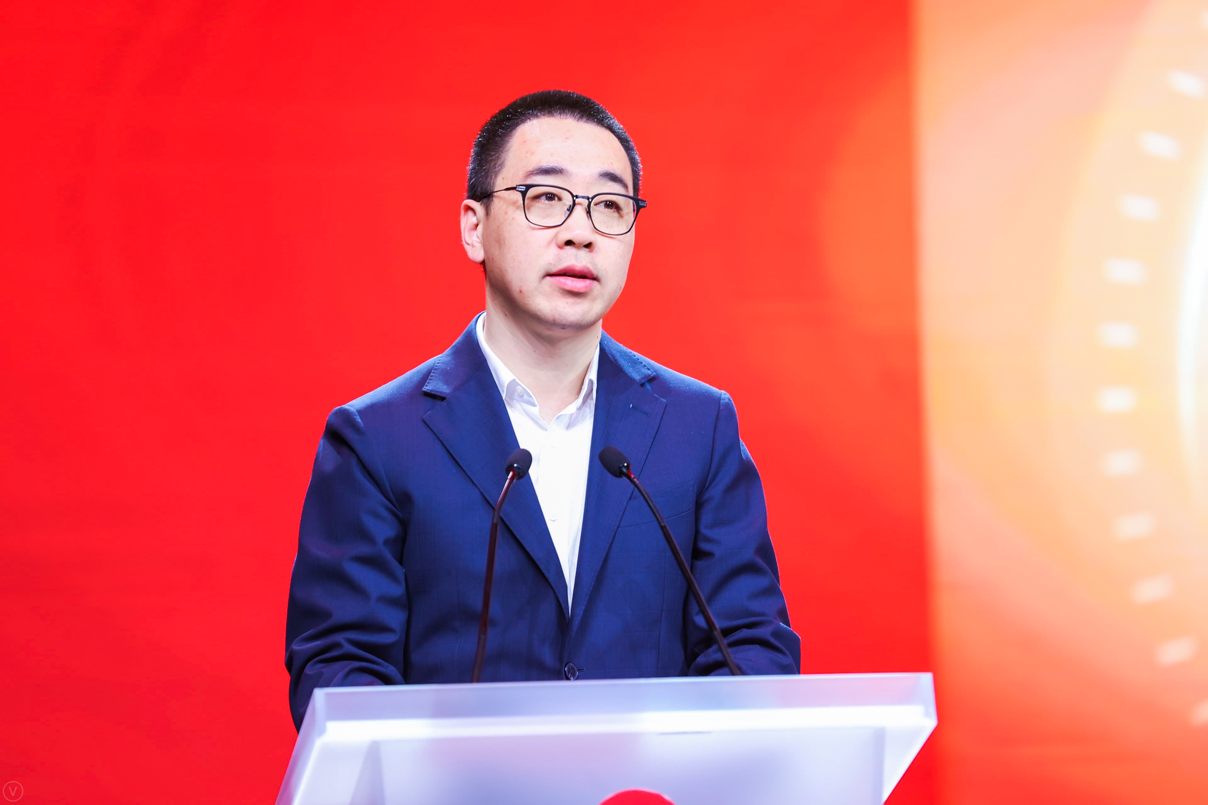 上海市委組織部部務委員徐樹杰講話