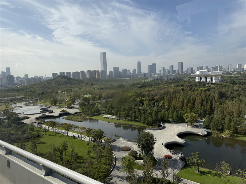 俯瞰雙子山風景。 人民網記者 王文娟攝