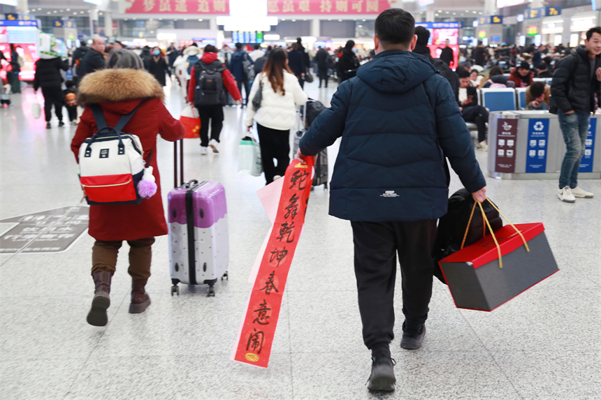 2025年春運上海首趟臨客列車開啟“回家路”【4】