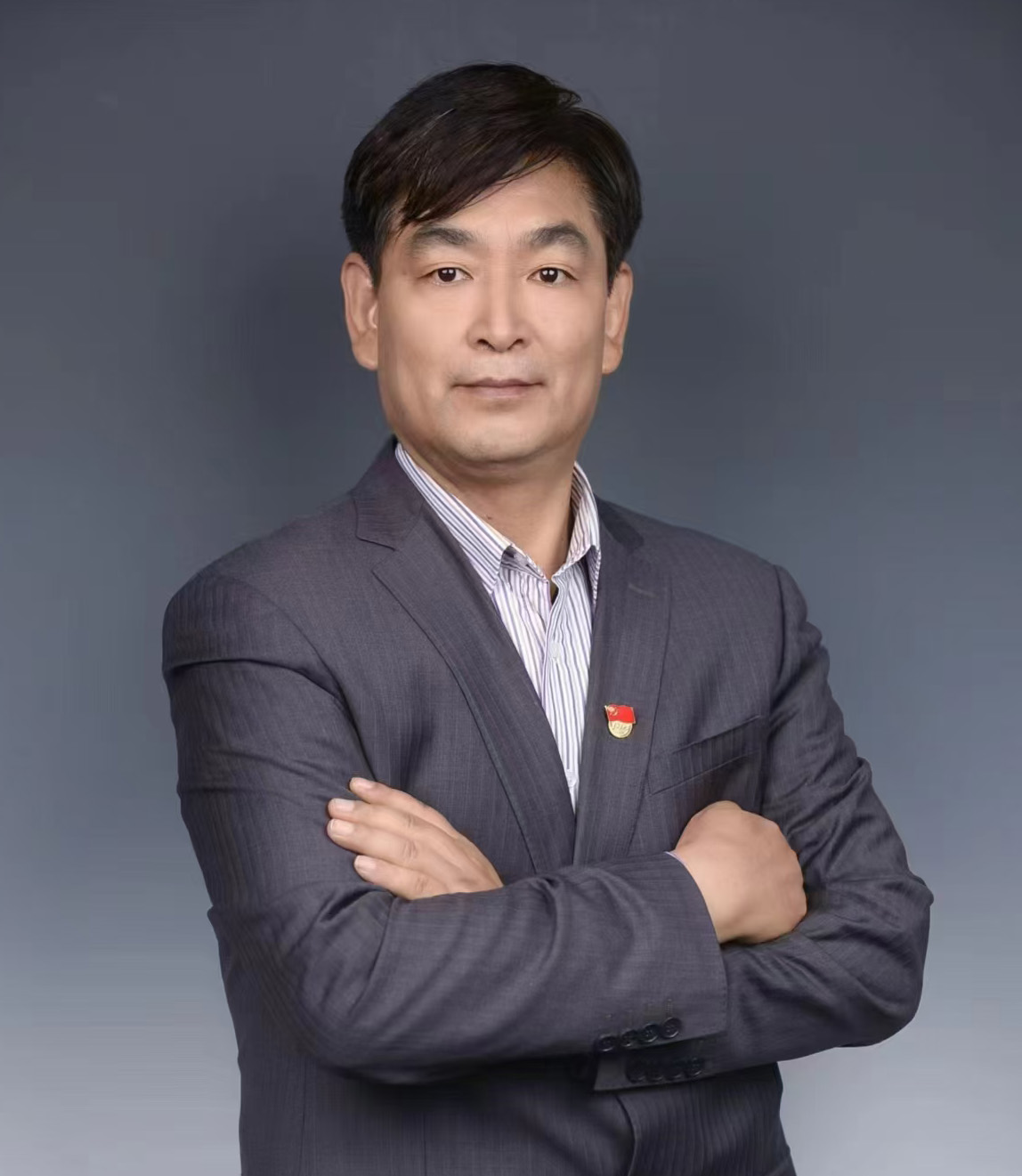 劉靖北 中國浦東干部學院原副院長、一級巡視員，華東師范大學特聘教授、博士生導師。還兼任上海社會科學界聯合會副主席，全國黨建研究會理事、中國特色社會主義理論研究會副會長、上海市黨建研究會智庫特聘專家、上海市紀委監委法律顧問、中國領導科學研究會學術委員會委員、上海市習近平新時代中國特色社會主義思想研究中心特聘研究員等。