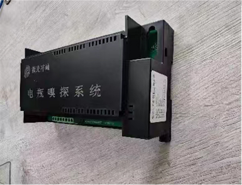 街道探索在居民區安裝“嗅探”裝置。大寧路街道供圖