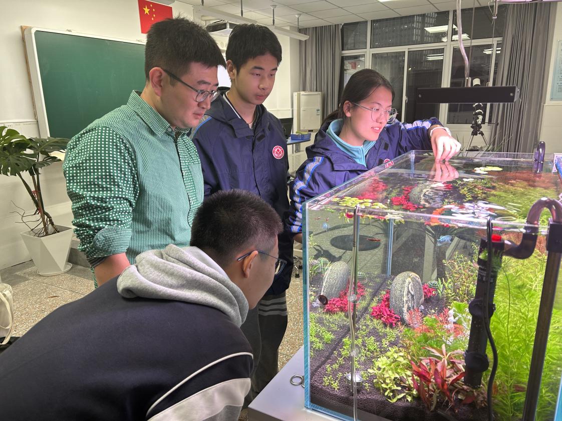 學?？鐚W科空間