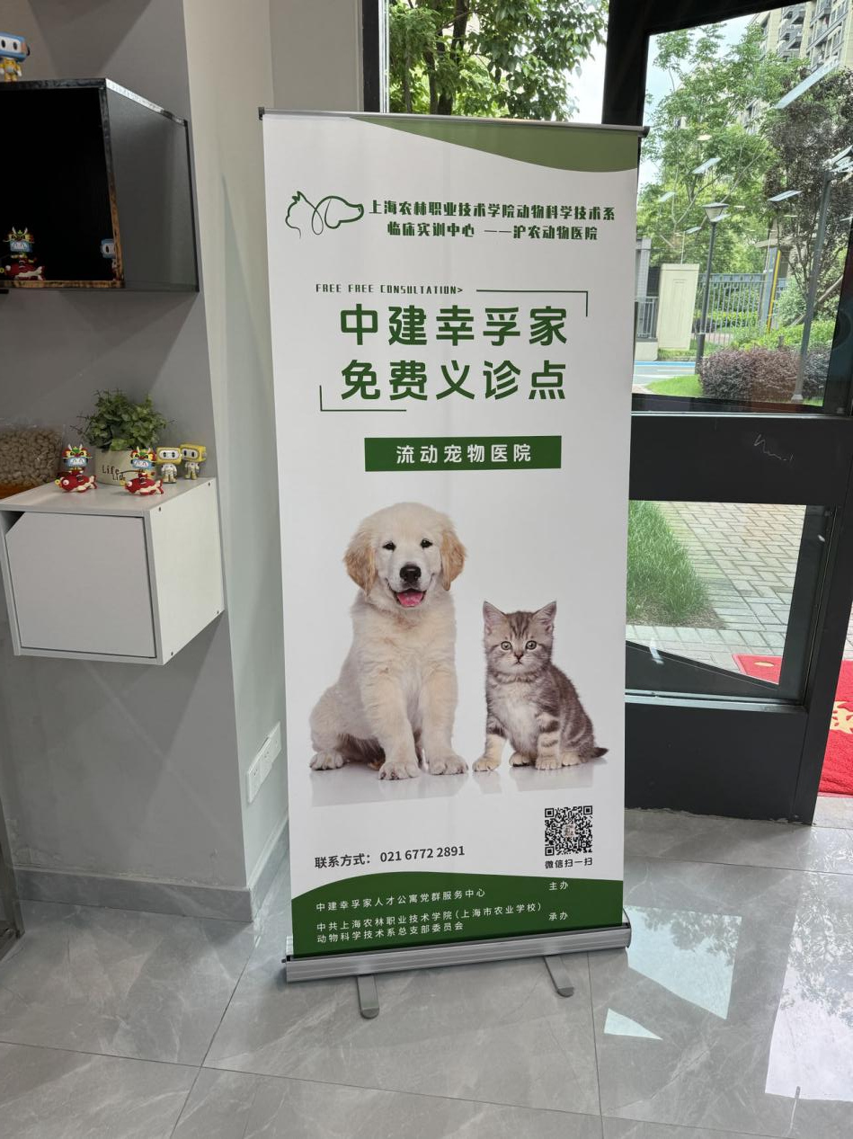 黨群服務中心一角的“產學研”結合。人民網記者 龔莎攝