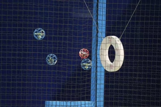 無人機足球比賽場景